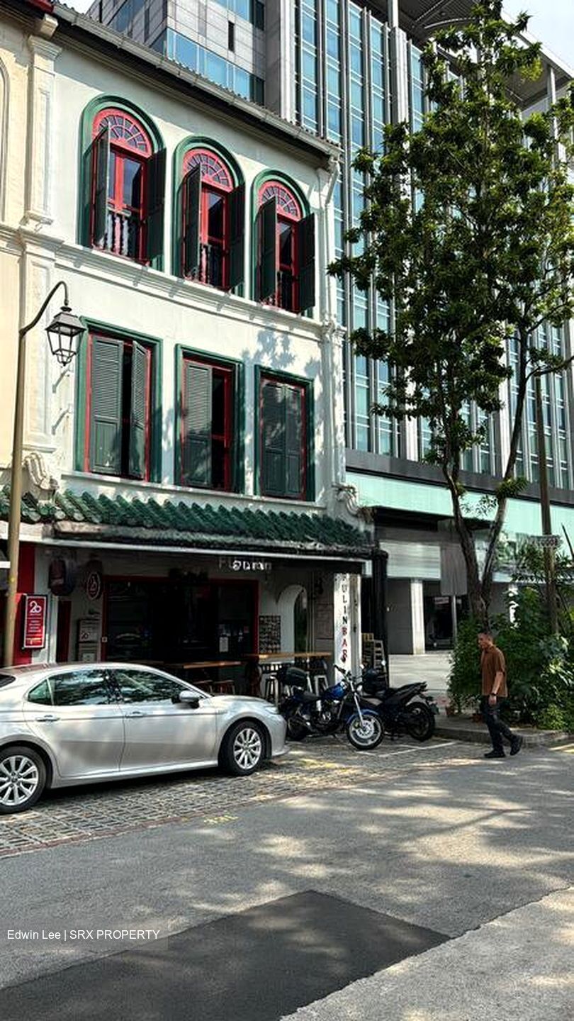 Aso Building (D1), Office #498899661